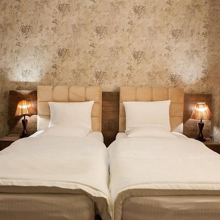 Issam Hotel & Spa Şǝki Eksteriør bilde