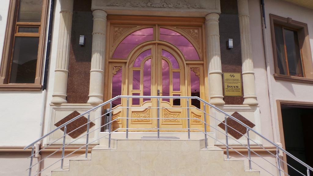 Issam Hotel & Spa Şǝki Eksteriør bilde
