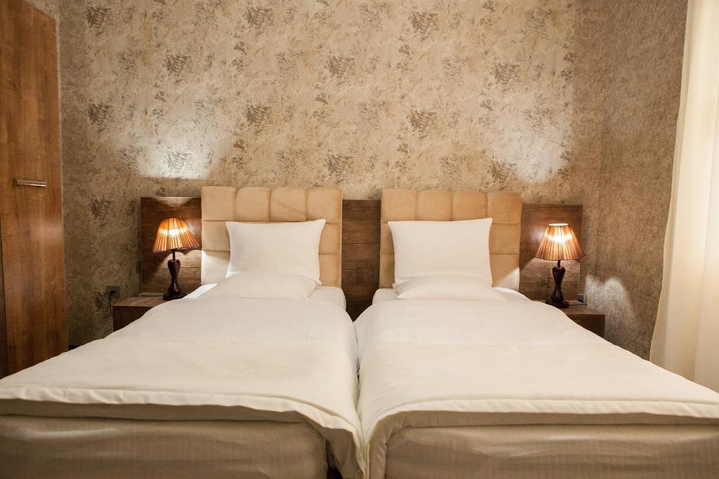Issam Hotel & Spa Şǝki Eksteriør bilde