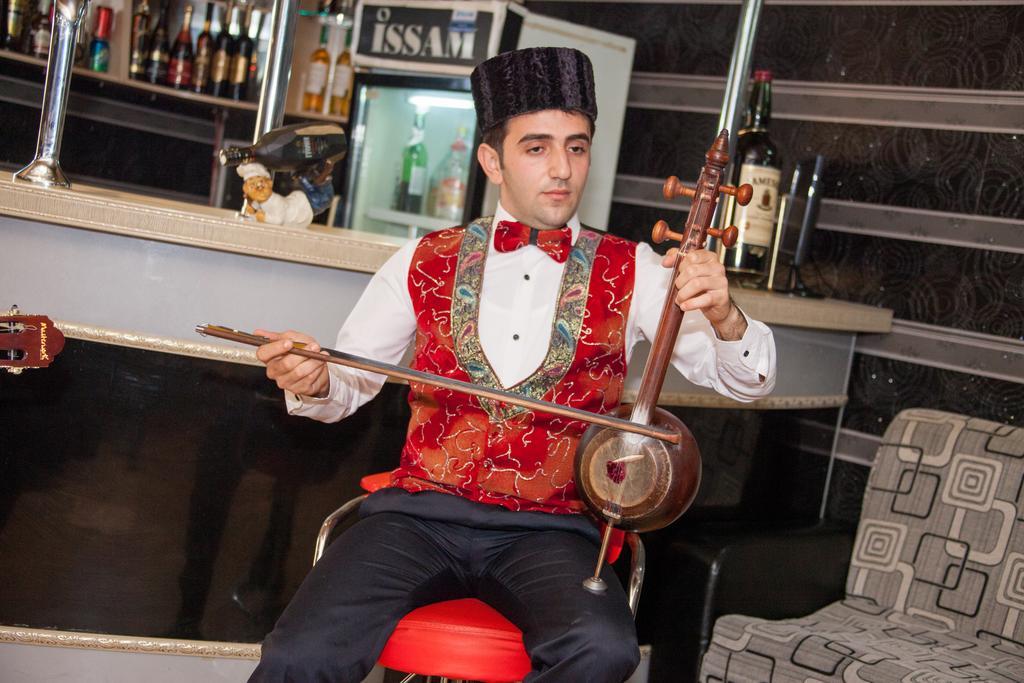 Issam Hotel & Spa Şǝki Eksteriør bilde